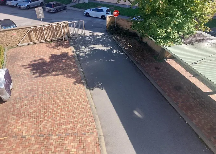 Next To New Hospital Appartamento Košice